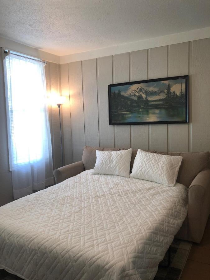 Downtown 2 Bedroom Cottage, Sleeps 6, Walking Distance To Honeywell, Downtown Restaurants, Shopping Wabash Exteriér fotografie