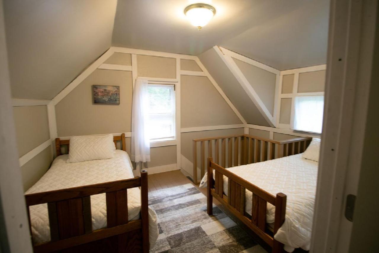 Downtown 2 Bedroom Cottage, Sleeps 6, Walking Distance To Honeywell, Downtown Restaurants, Shopping Wabash Exteriér fotografie