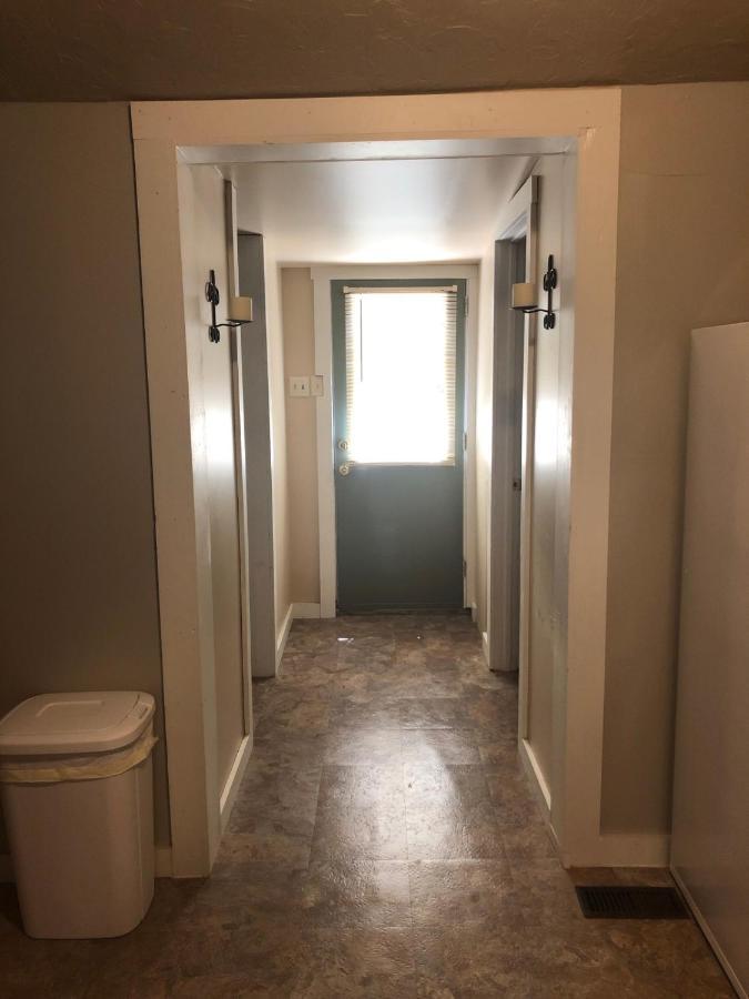 Downtown 2 Bedroom Cottage, Sleeps 6, Walking Distance To Honeywell, Downtown Restaurants, Shopping Wabash Exteriér fotografie