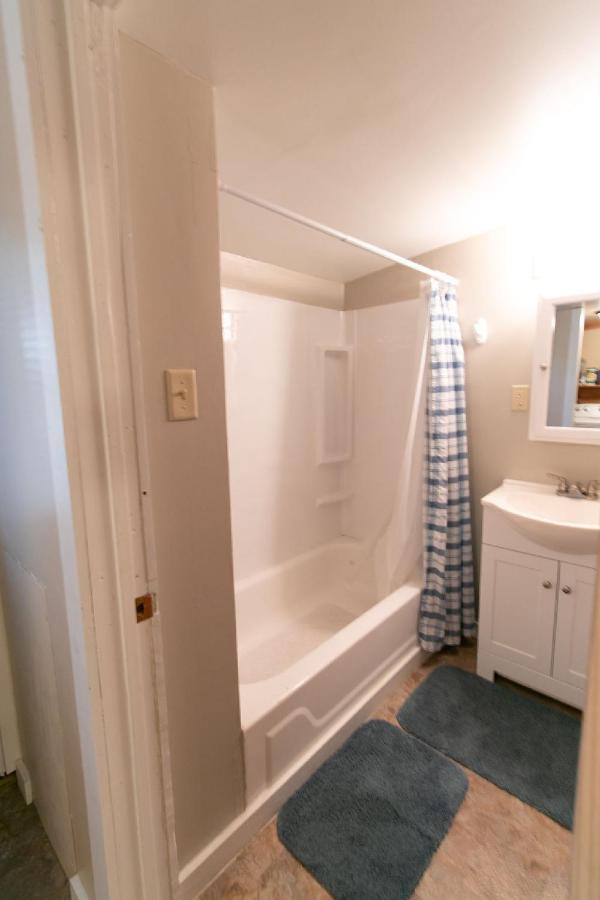 Downtown 2 Bedroom Cottage, Sleeps 6, Walking Distance To Honeywell, Downtown Restaurants, Shopping Wabash Exteriér fotografie